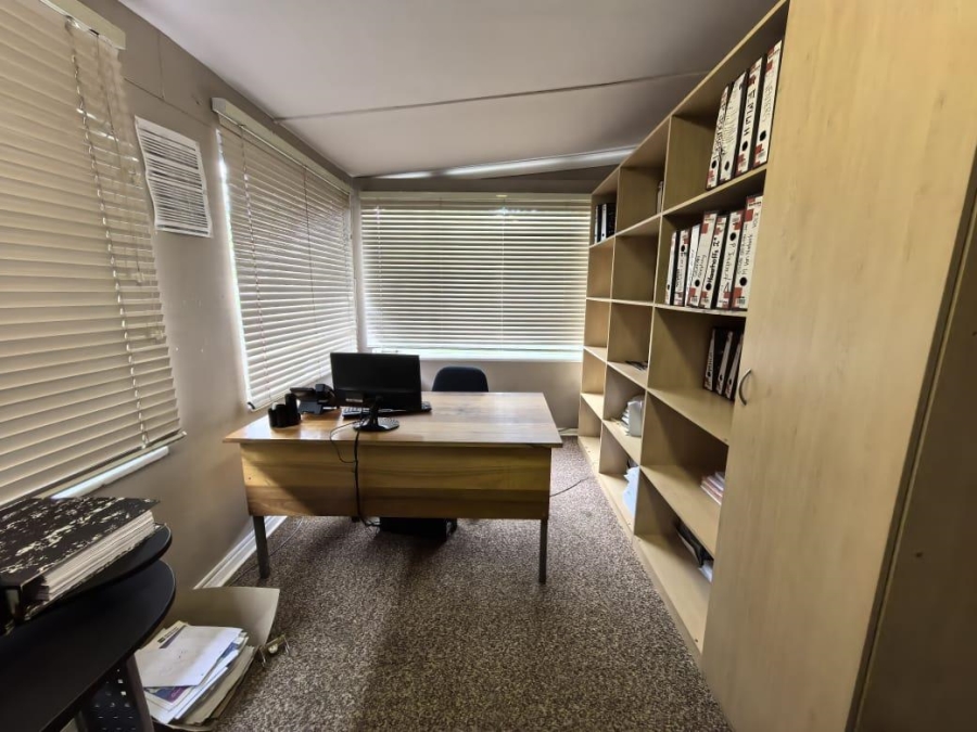 5 Bedroom Property for Sale in Labram Northern Cape